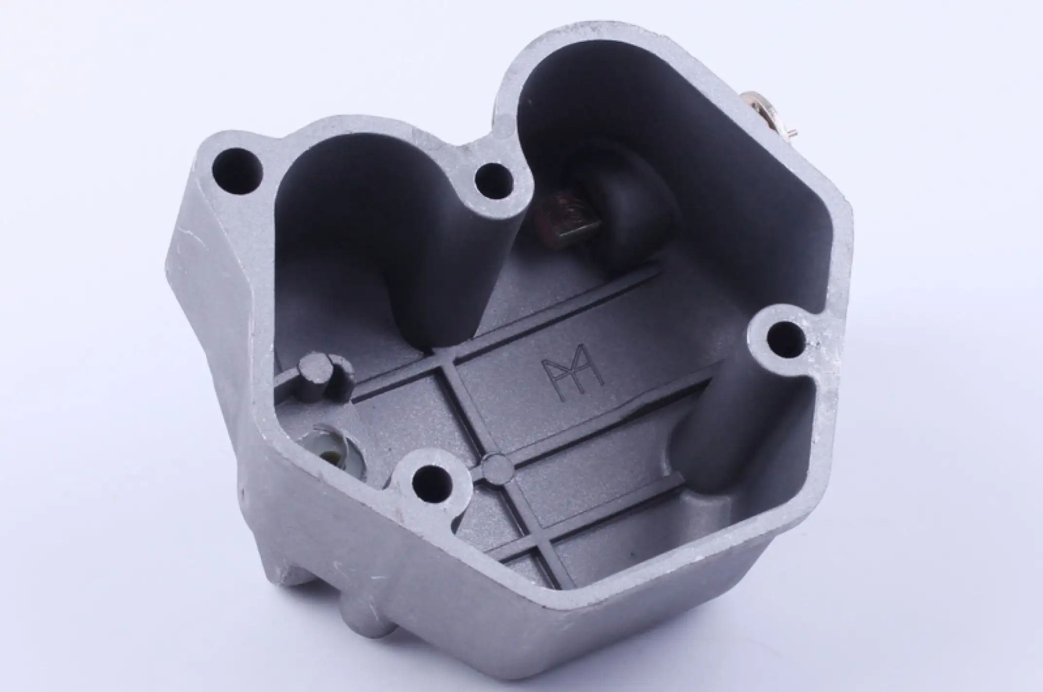 Крышка клапанов ZUBR (под 3 болта) - 186F AMG