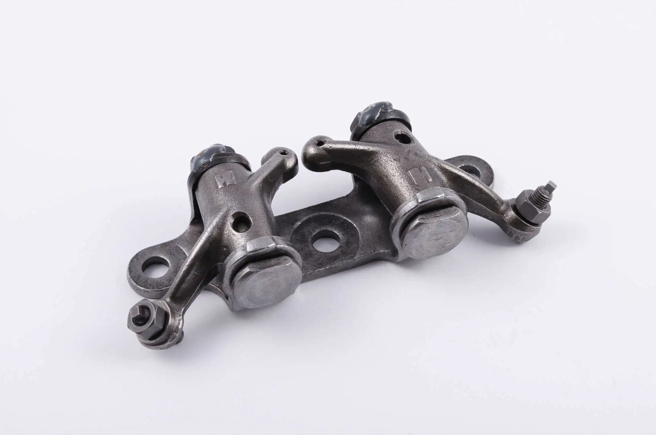 Коромысло клапанов (рокер) 4T CG125/150 (пара) JH (mod:B)