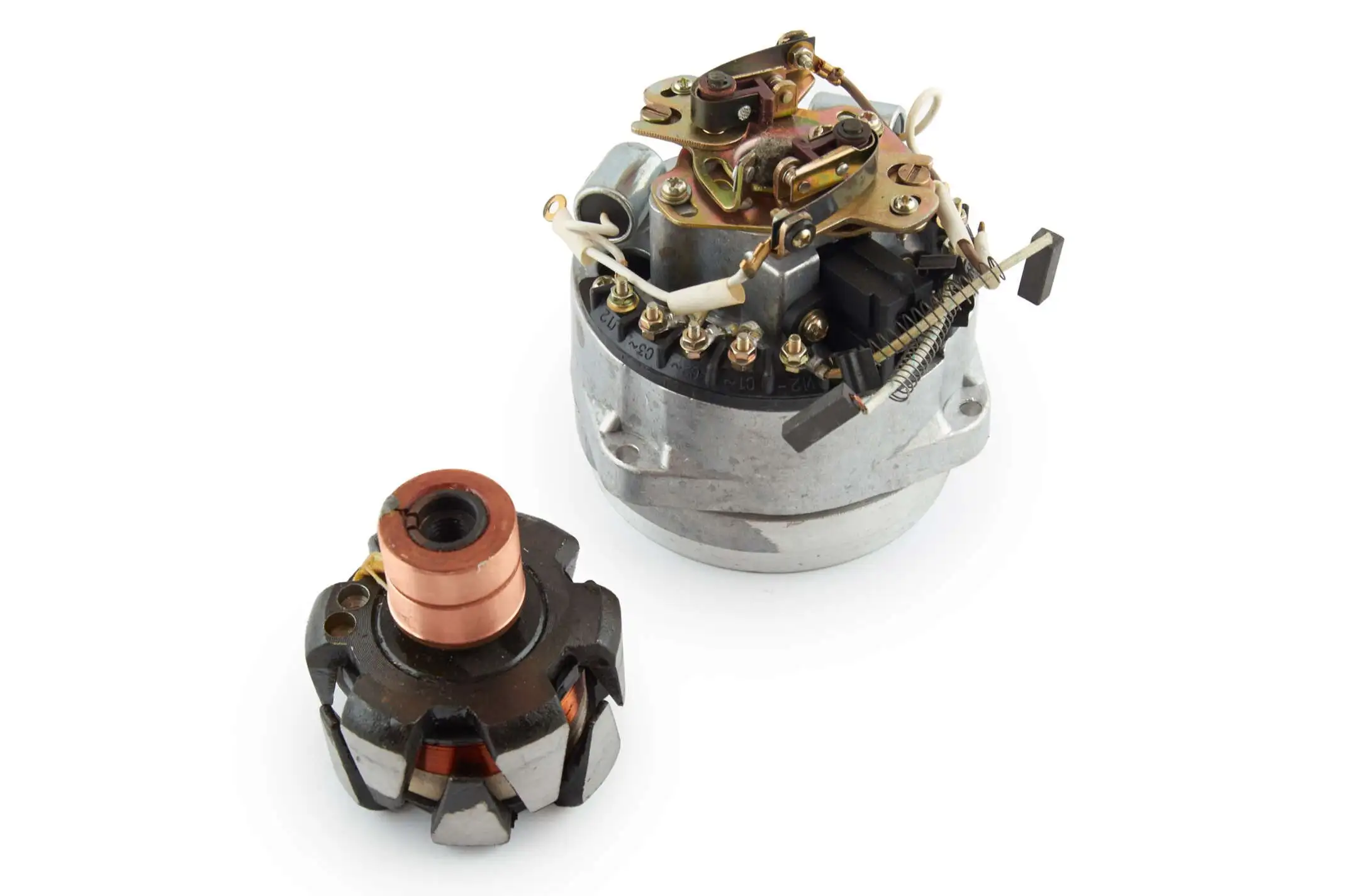 Генератор ИЖ ЮПИТЕР 12V VDK