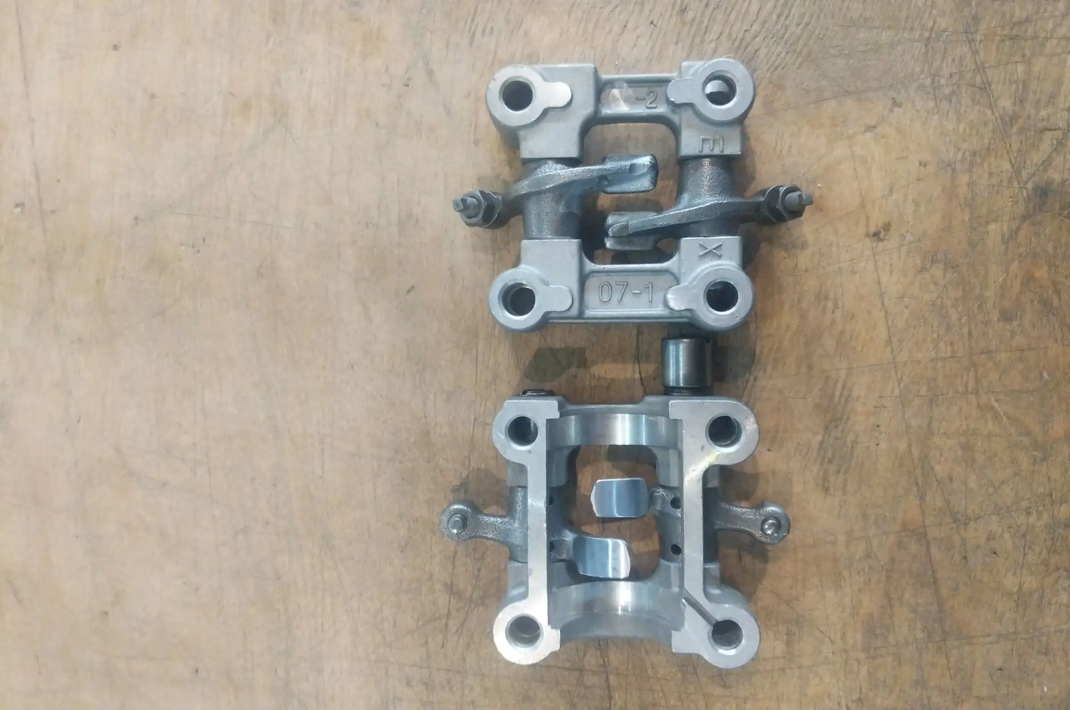 Постель распредвала 4T GY6 50 (+коромысла) KOMATCU (mod.A)