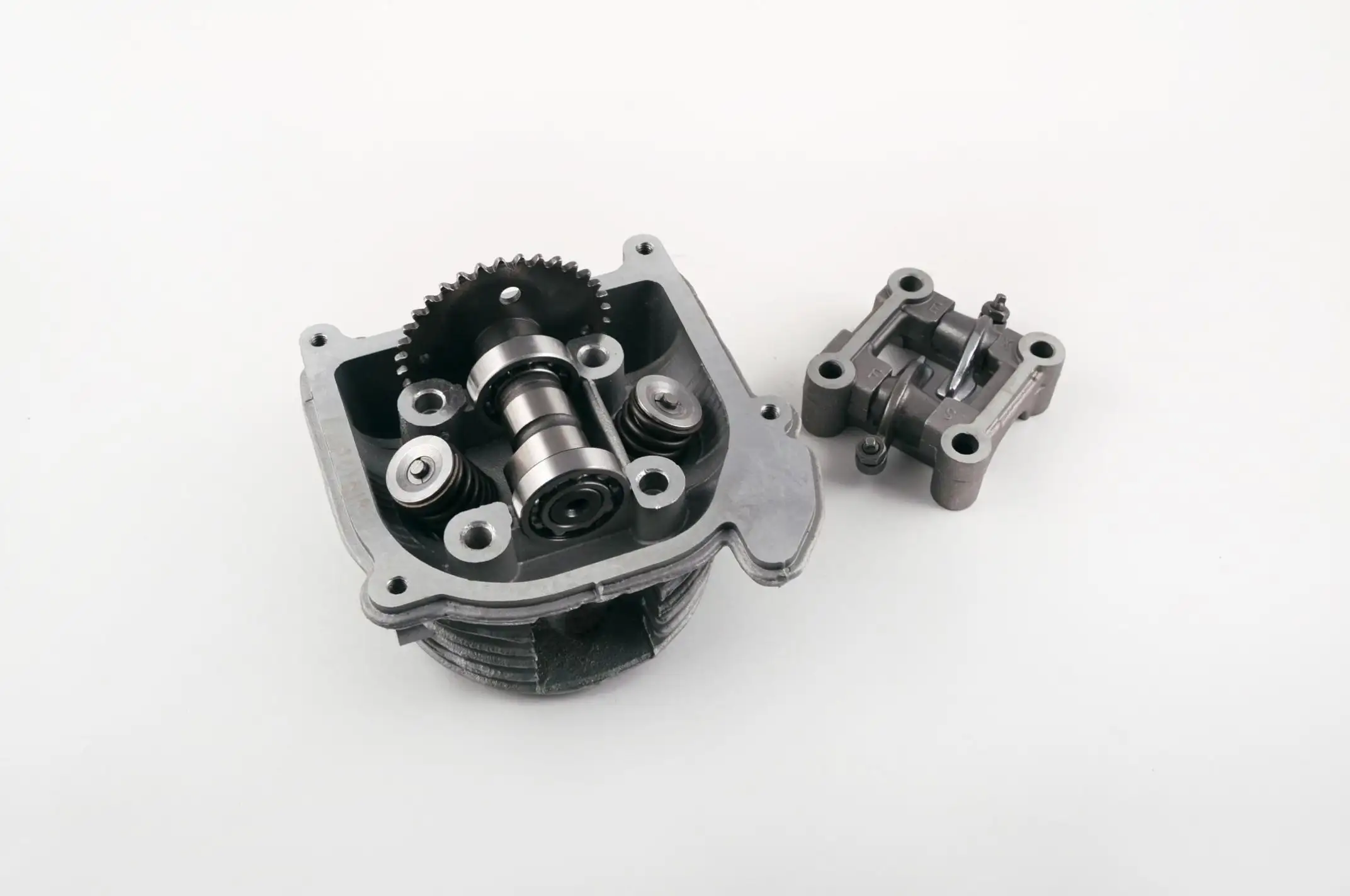 Головка цилиндра 4T GY6 80 (Ø47) (в сборе, без крышки) SUNY