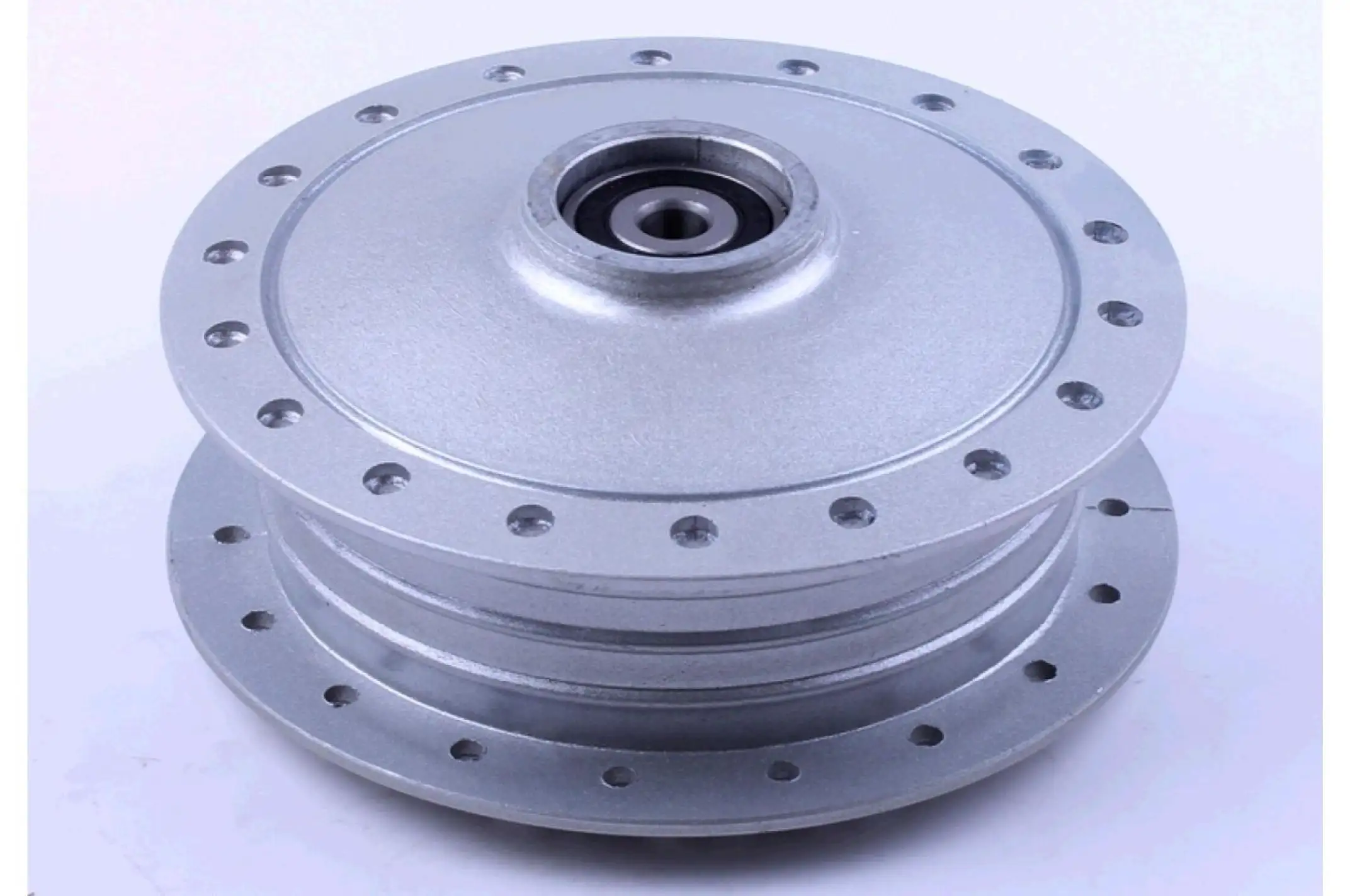 Ступица колеса переднего Delta AMG