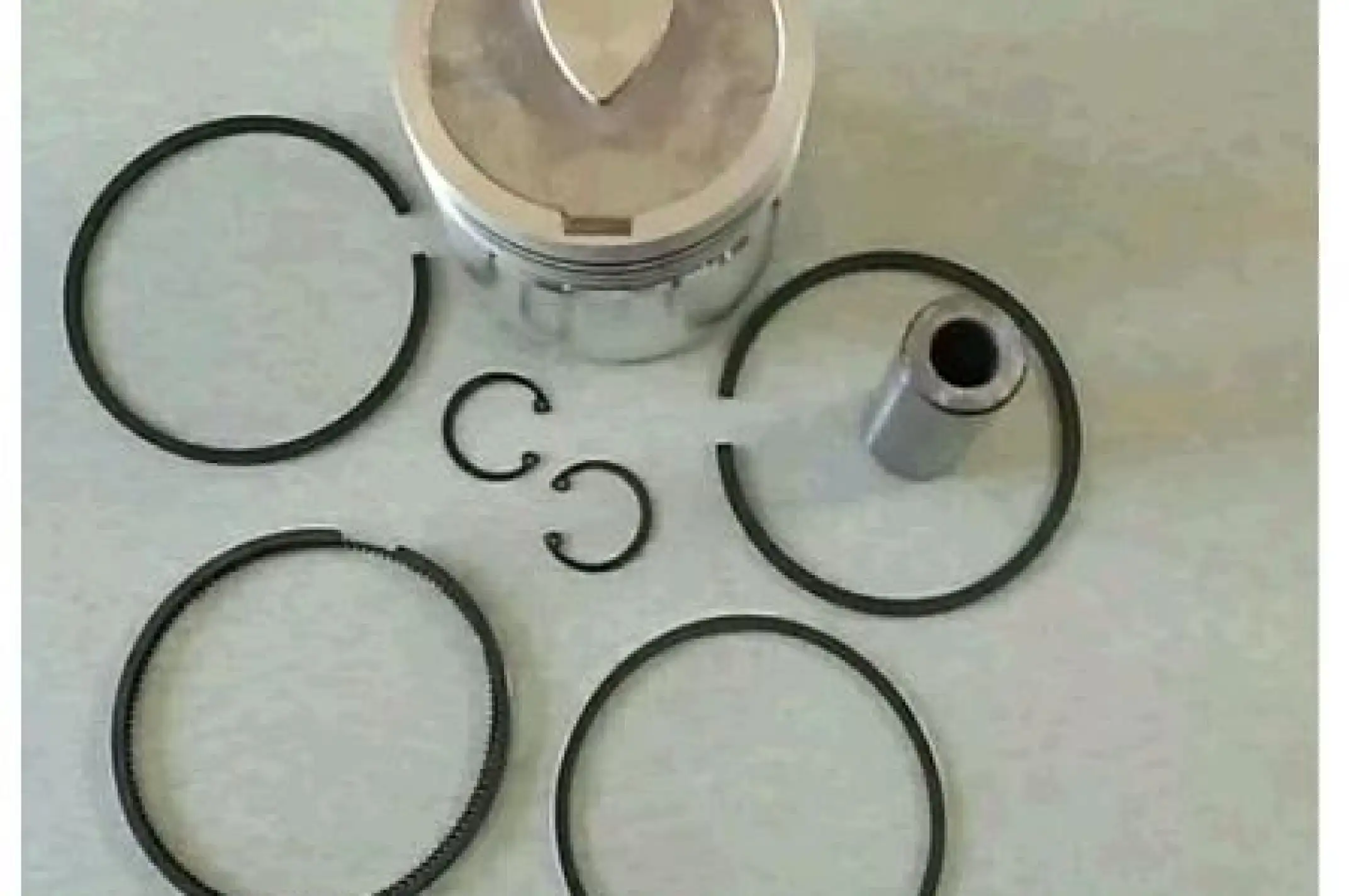 Поршень м/б 195N (12Hp) .STD (Ø95,00) (ZUBR) ST