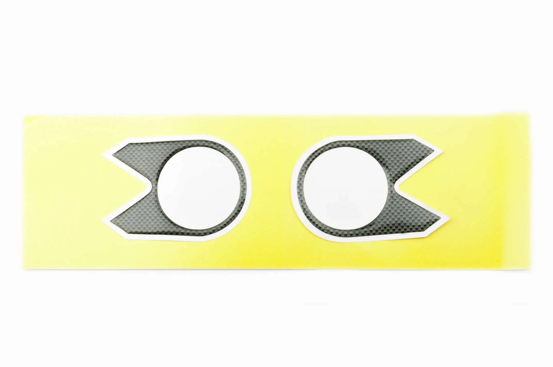 Наклейка декор на траверсу   CARBON   (9х6см)   (5269)