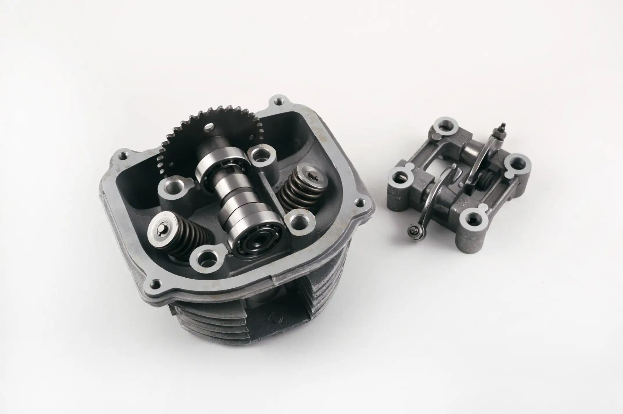 Головка цилиндра 4T GY6 150 (в сборе, без крышки) AMG-2