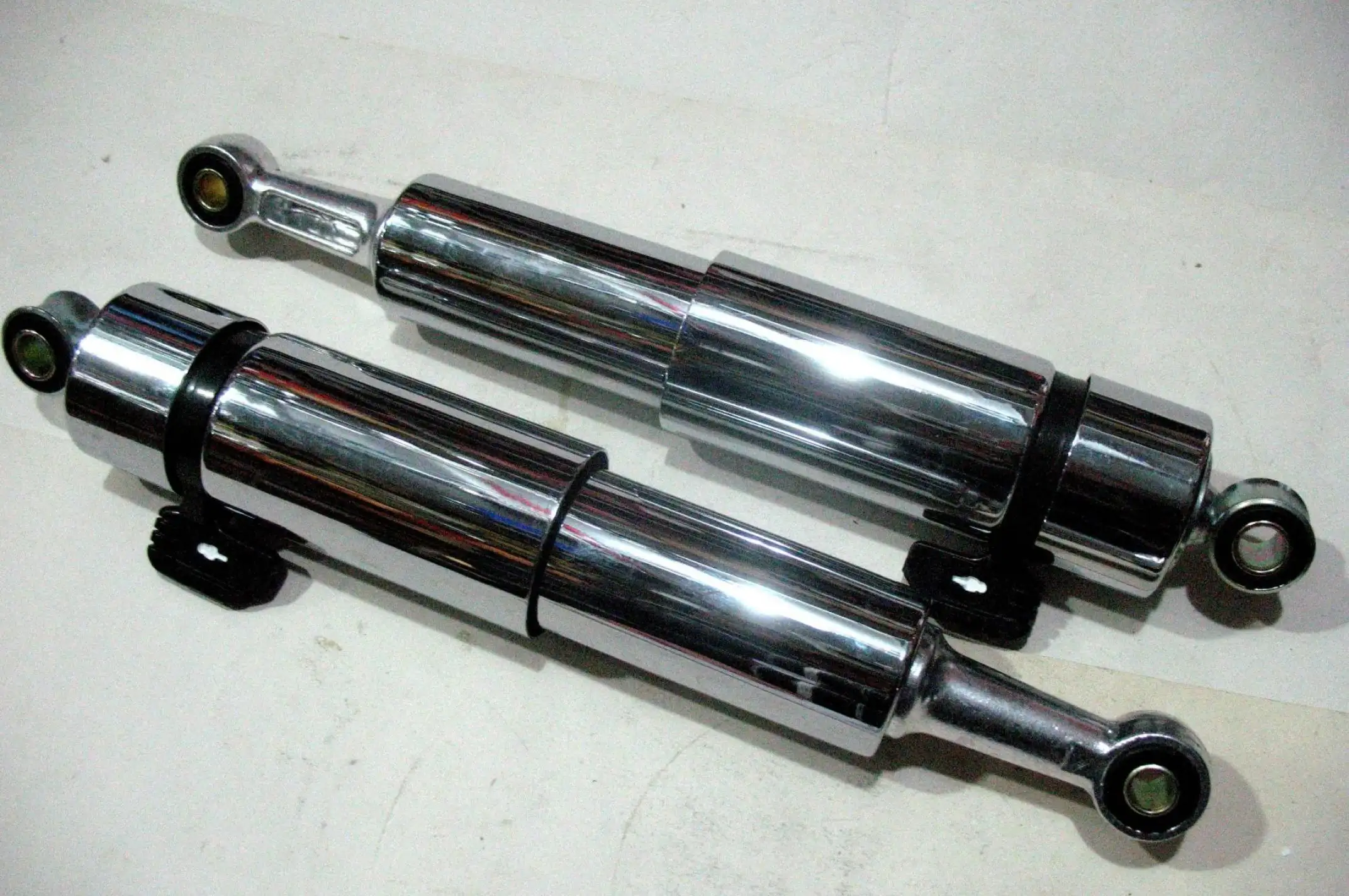 Амортизаторы   (пара) Active   330mm   (закрытые)   JING
