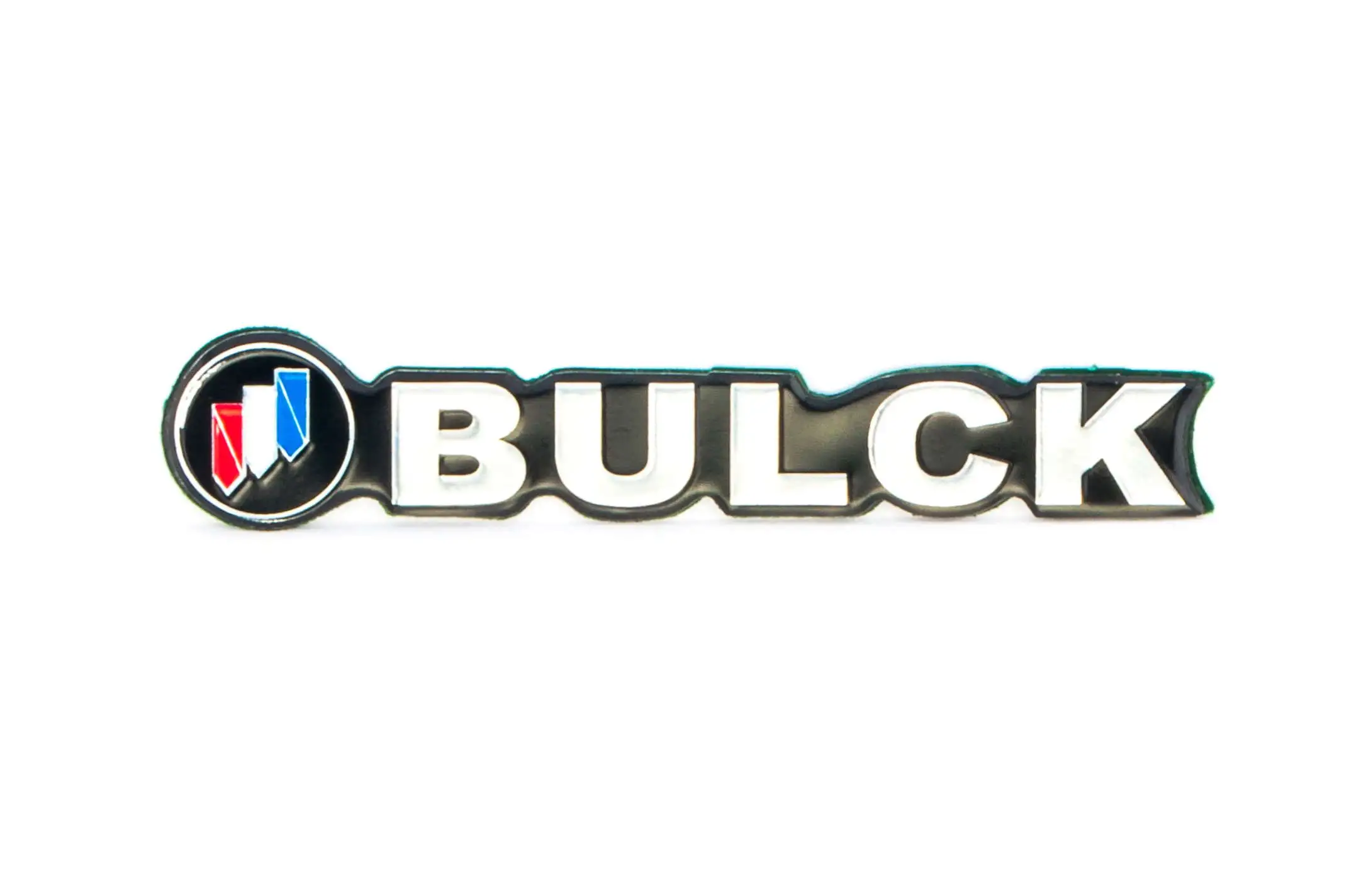 Наклейка   BULCK  (6х16см)