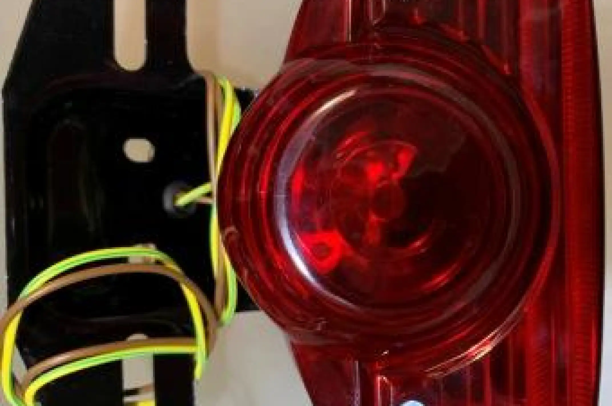 Стоп-сигнал (в сборе) Delta (с креплением) VDK