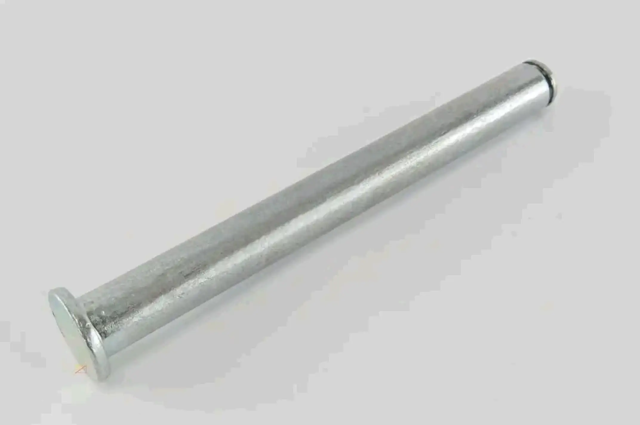 Ось подножки центральной Delta KOMATCU