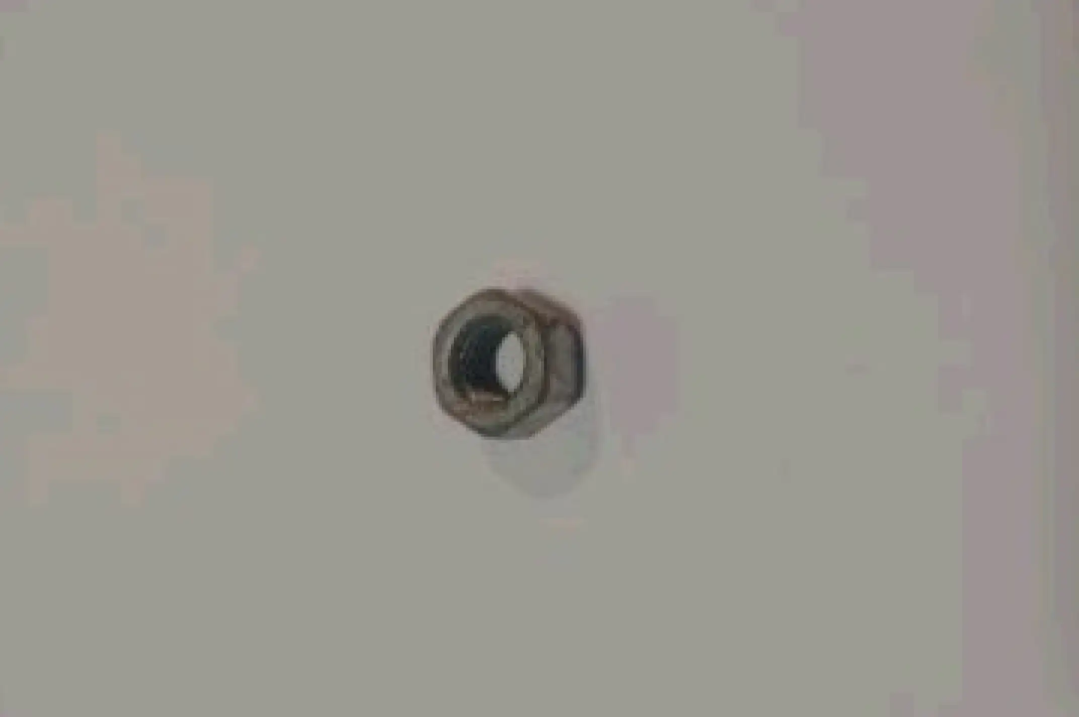 Гайка передней оси велосипеда УКРАИНА (наружный Ø-13mm, внутренний Ø-8mm) SVT
