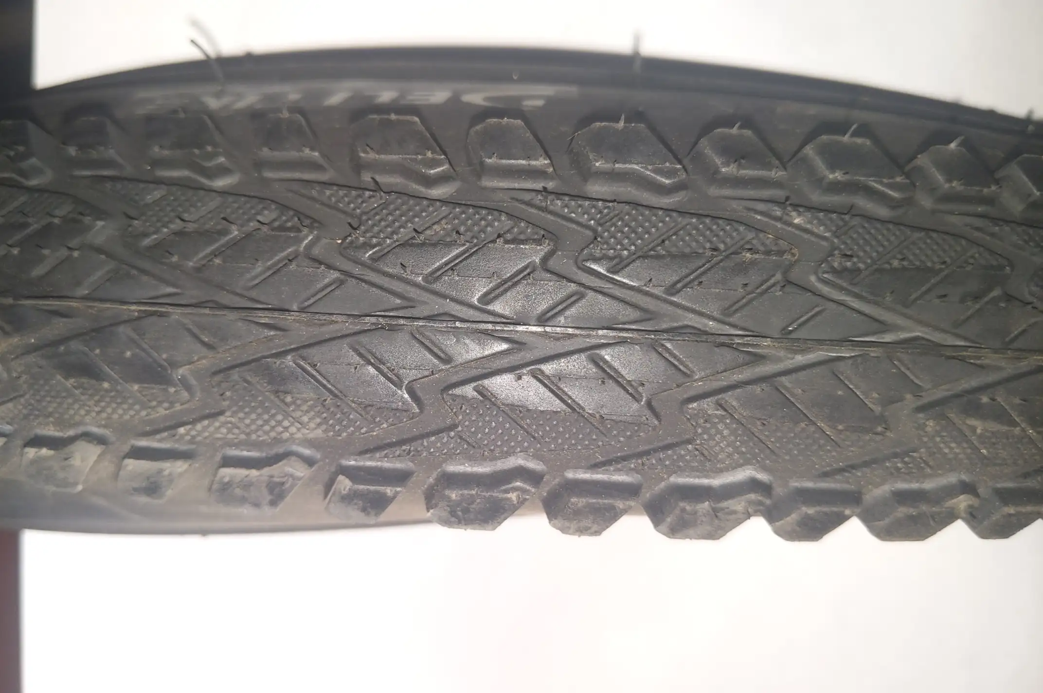 Велосипедная шина 26 * 1,95 (SA-282) (Delitire) LTK