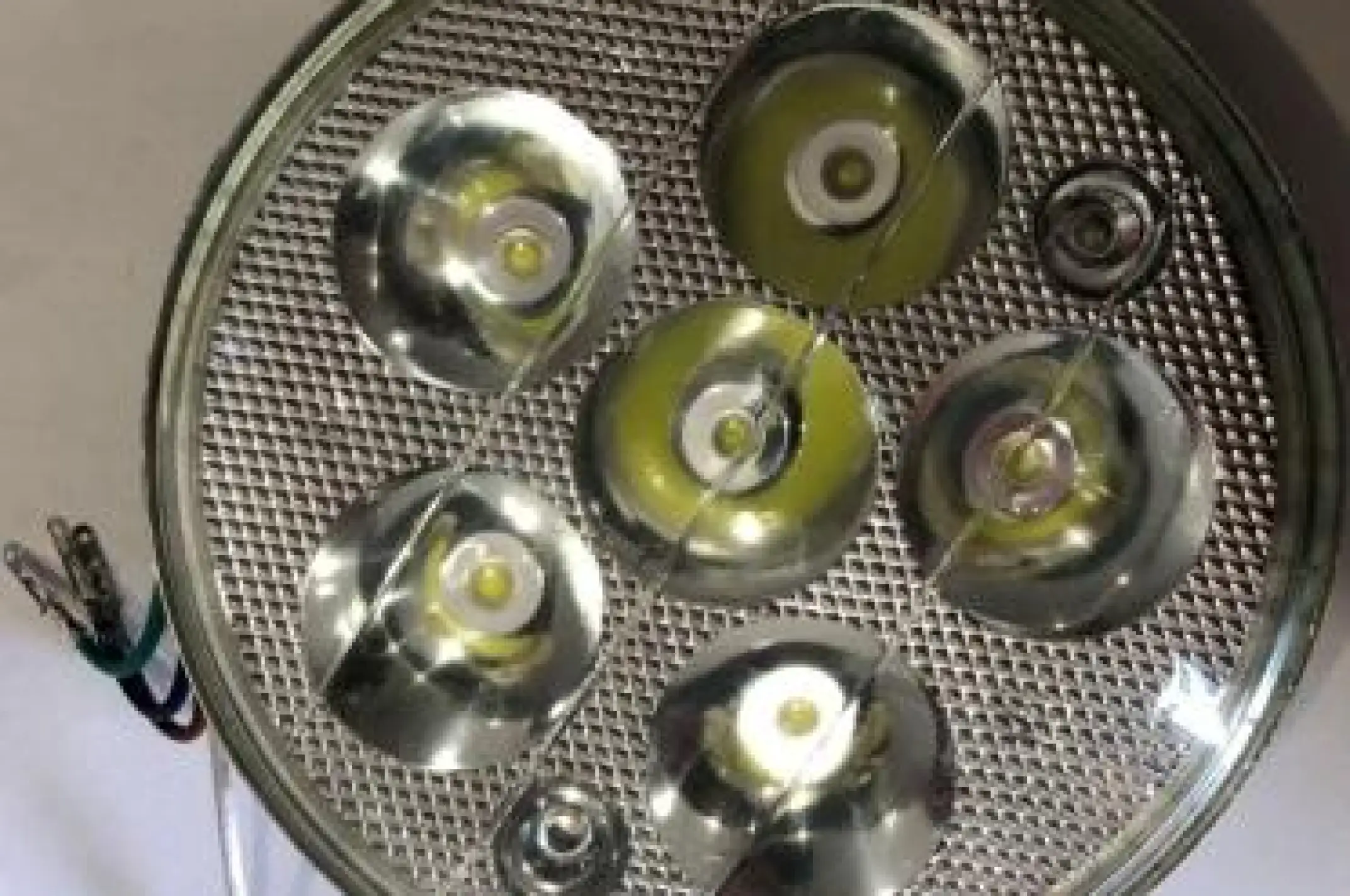 Вставка в фару светодиодная круглая LED (6 диодив со стеклом и подсветкой) (D-13mm) VDK