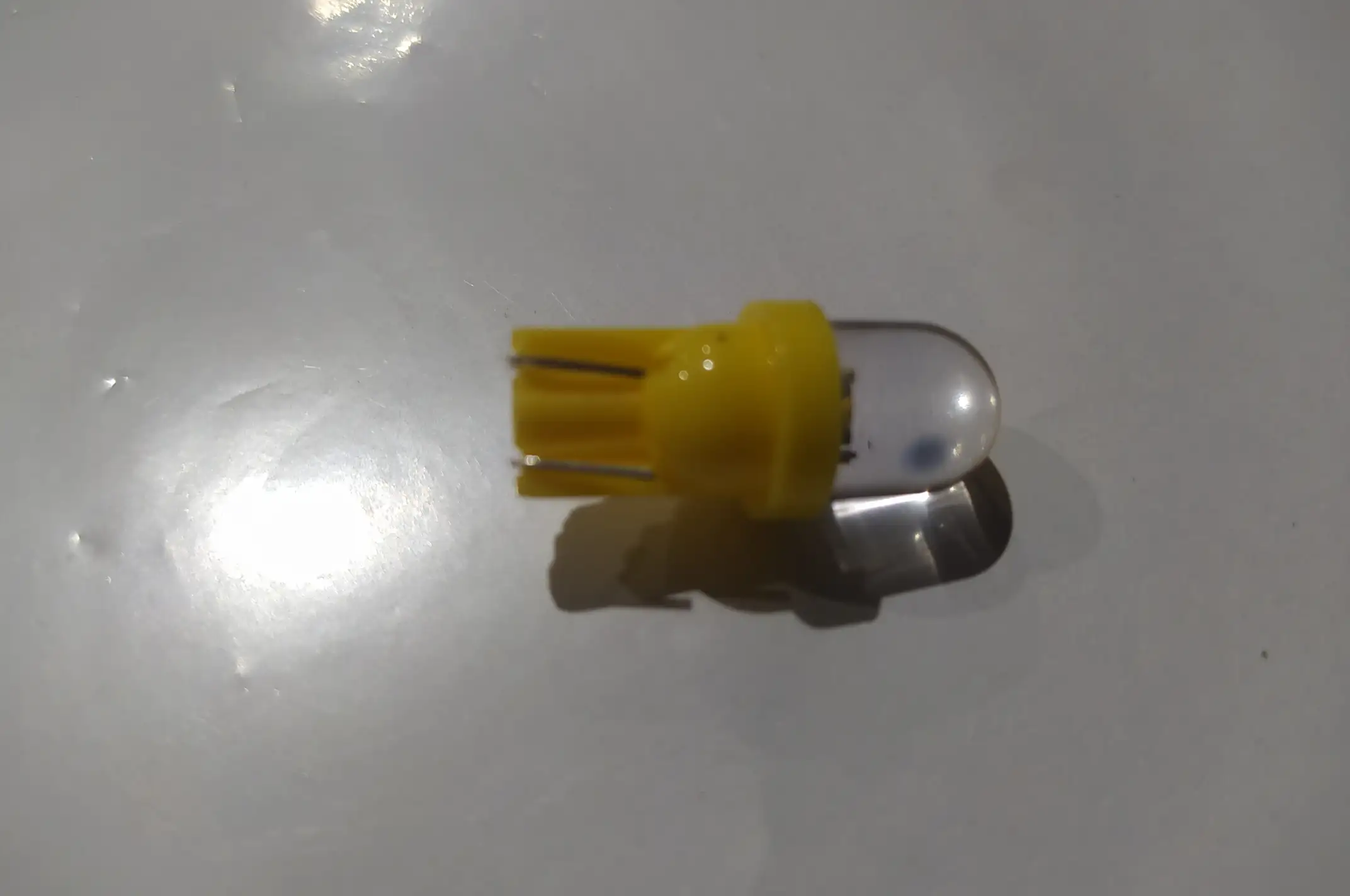 Лампа   T10   (желтая, 1 кристалл)