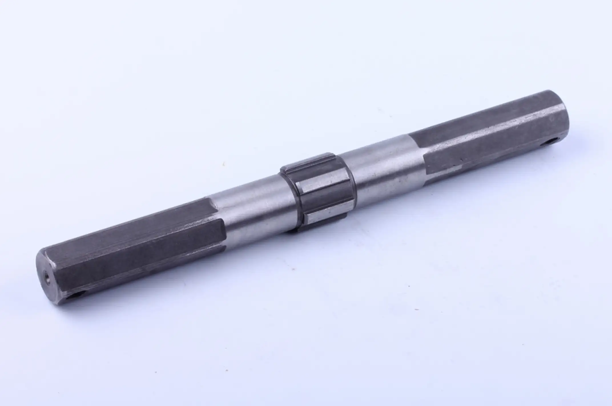 Вал колес шестигранный   (L-255mm, Z-6) м/б   168F/170F   (6,5/7Hp) AMG-2