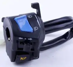 Блок кнопок руля (левый) СВ/CG 200 AMG