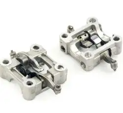 Постель распредвала   4T GY6 125/150   (+коромысла)   ZUNA