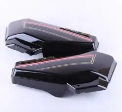 Крышка бардачка Alpha (левая+правая) AMG-2